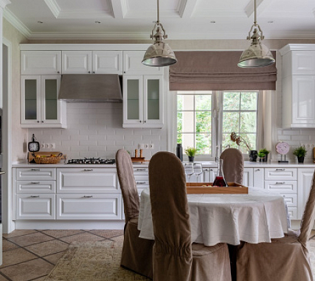 Как правильно расставить мебель и технику на кухне?